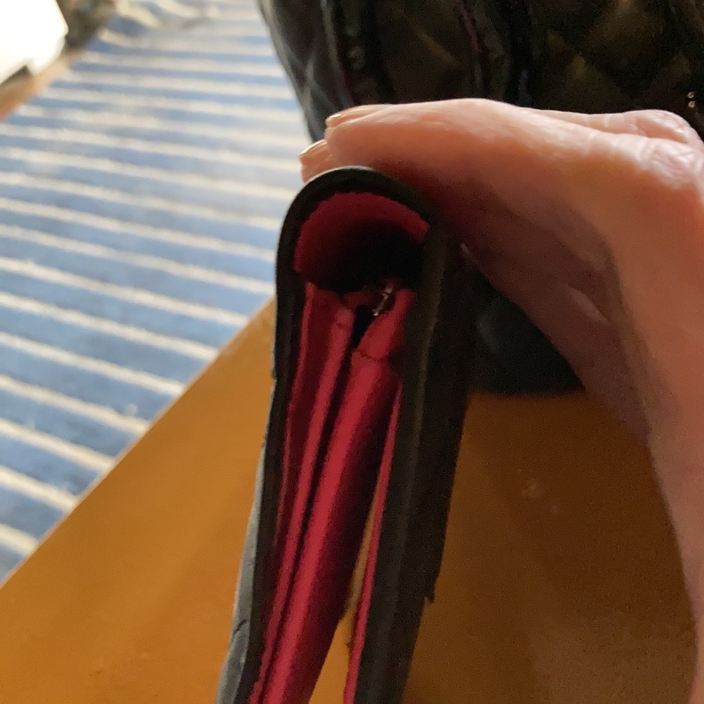 Authentic Chanel Wallet - Picture 4 of 9
